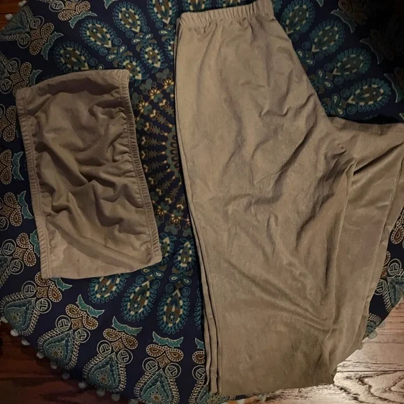 Suede Two Piece - Picture 4 of 6